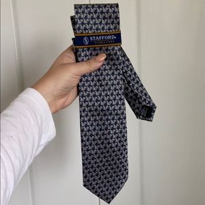 NWT Stafford Squirrel Tie